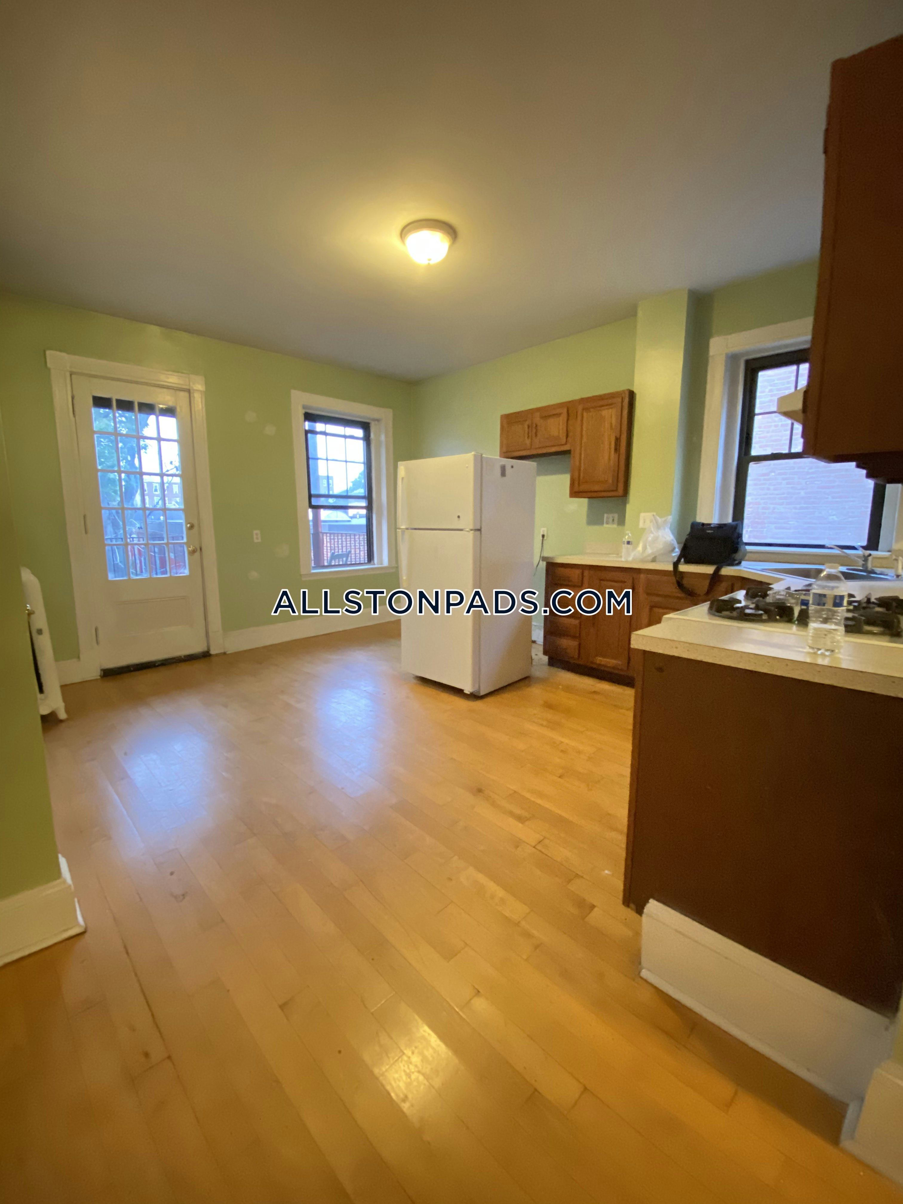 Single Listing Allston Apartment for rent 4 Bedrooms 1 Bath Boston
