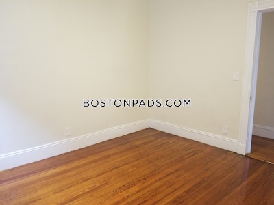 Cambridge 3 Beds 1 Bath  East Cambridge - $3,200 No Fee